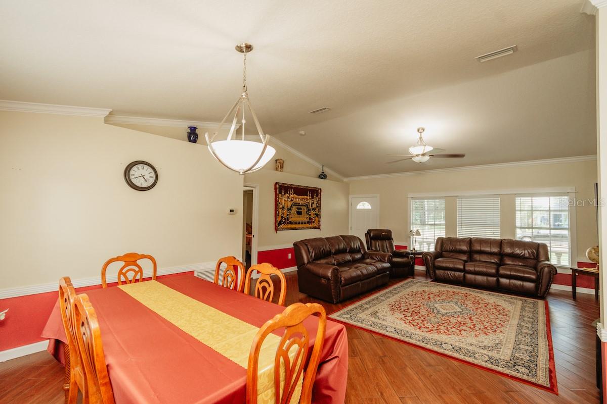 Image 17 of 27 For 3002 14th Avenue W