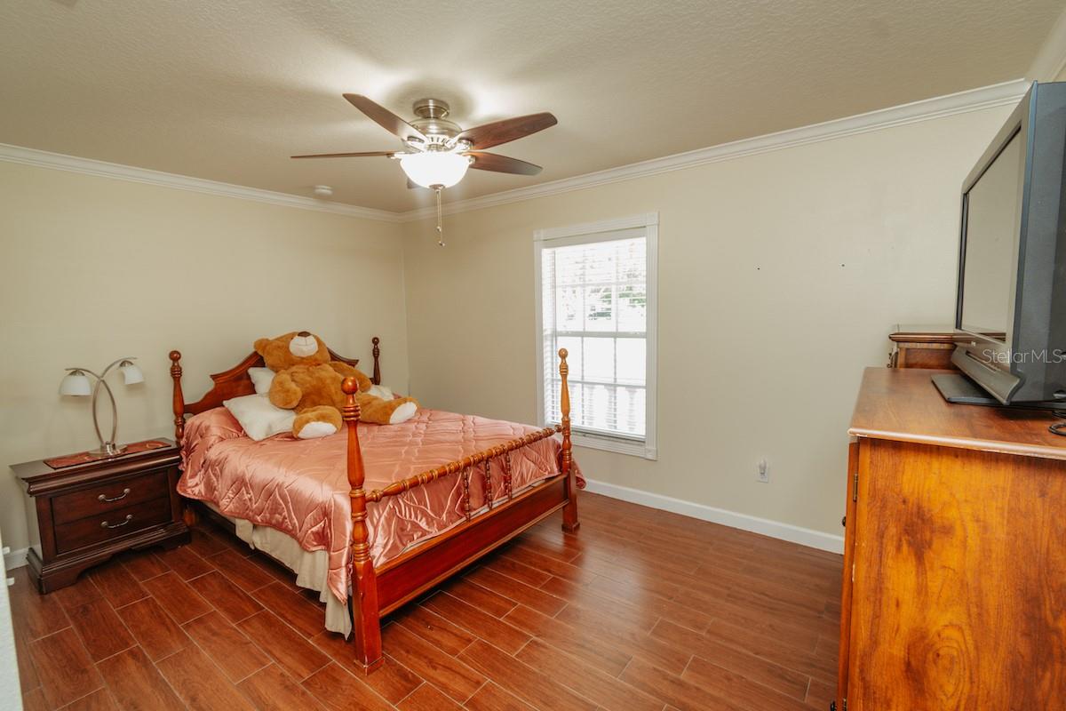 Image 20 of 27 For 3002 14th Avenue W