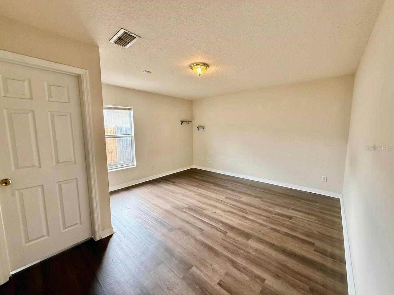 Image 13 of 28 For 4101 Nassau Street