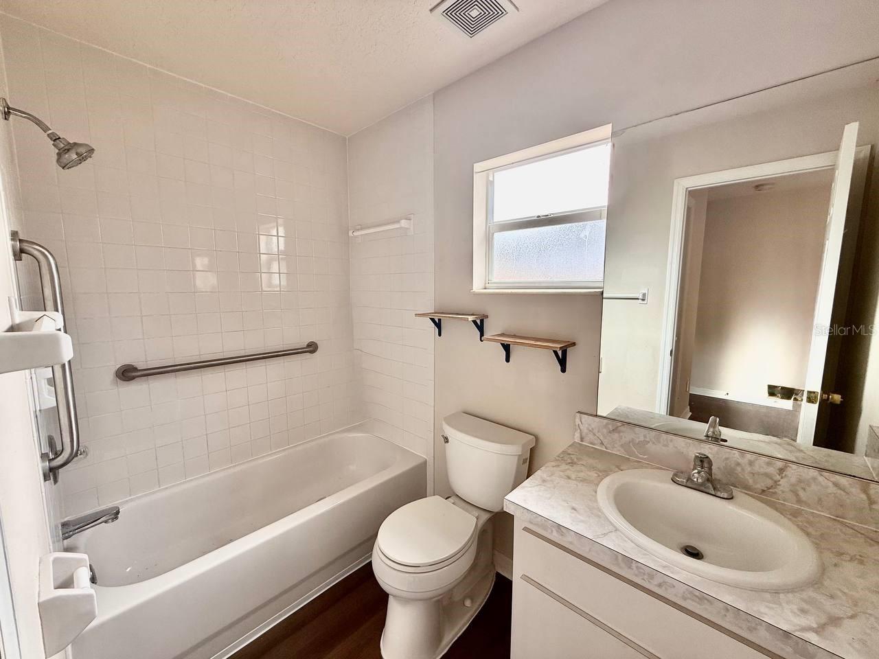Image 15 of 28 For 4101 Nassau Street