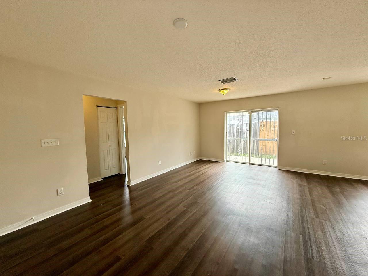 Image 6 of 28 For 4101 Nassau Street