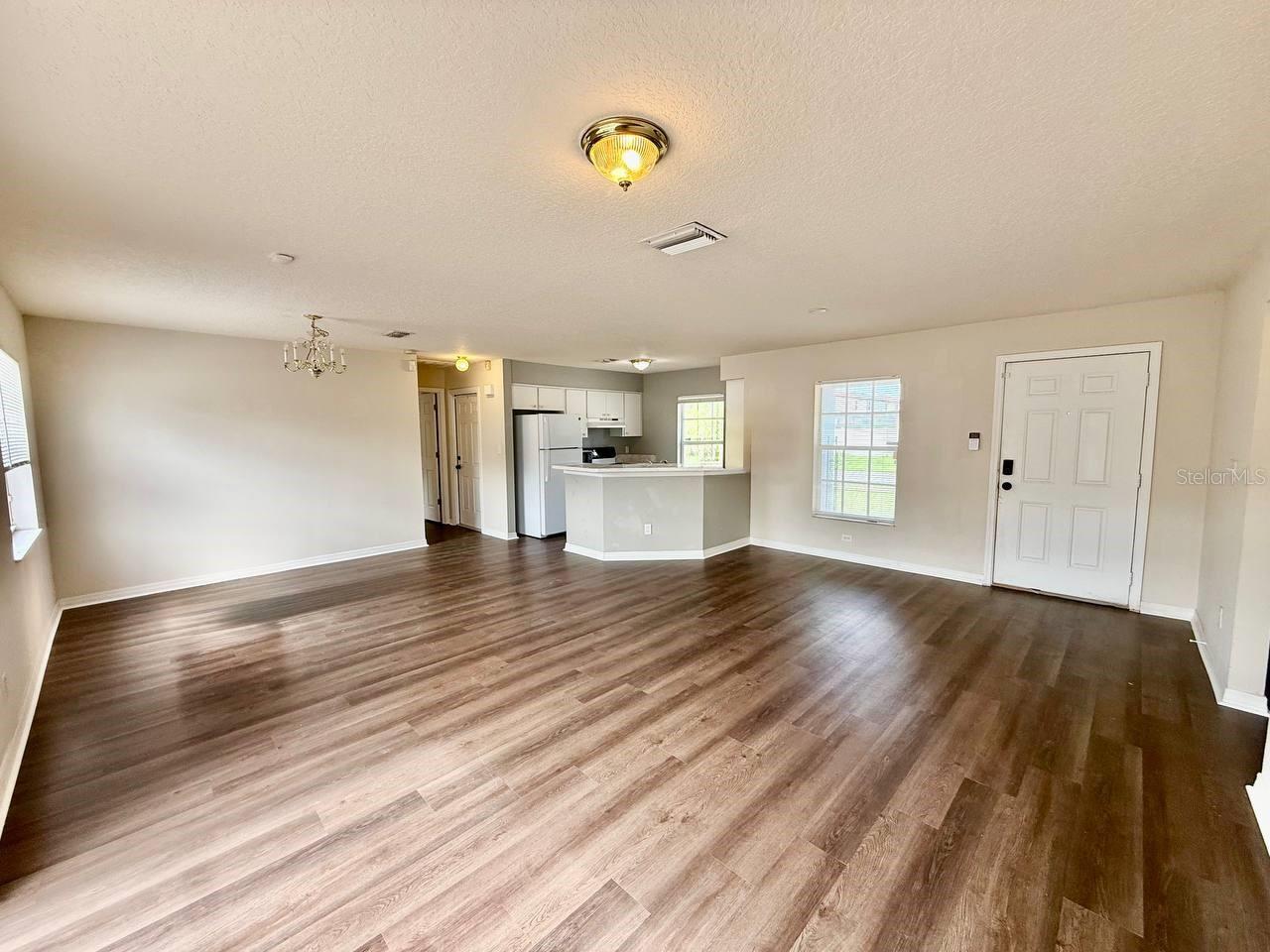 Image 7 of 28 For 4101 Nassau Street