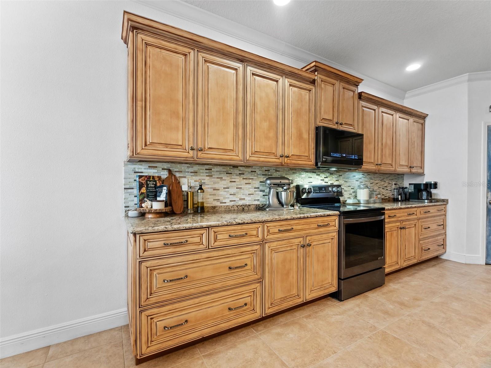 Image 13 of 50 For 2914 Cypress Bowl Road