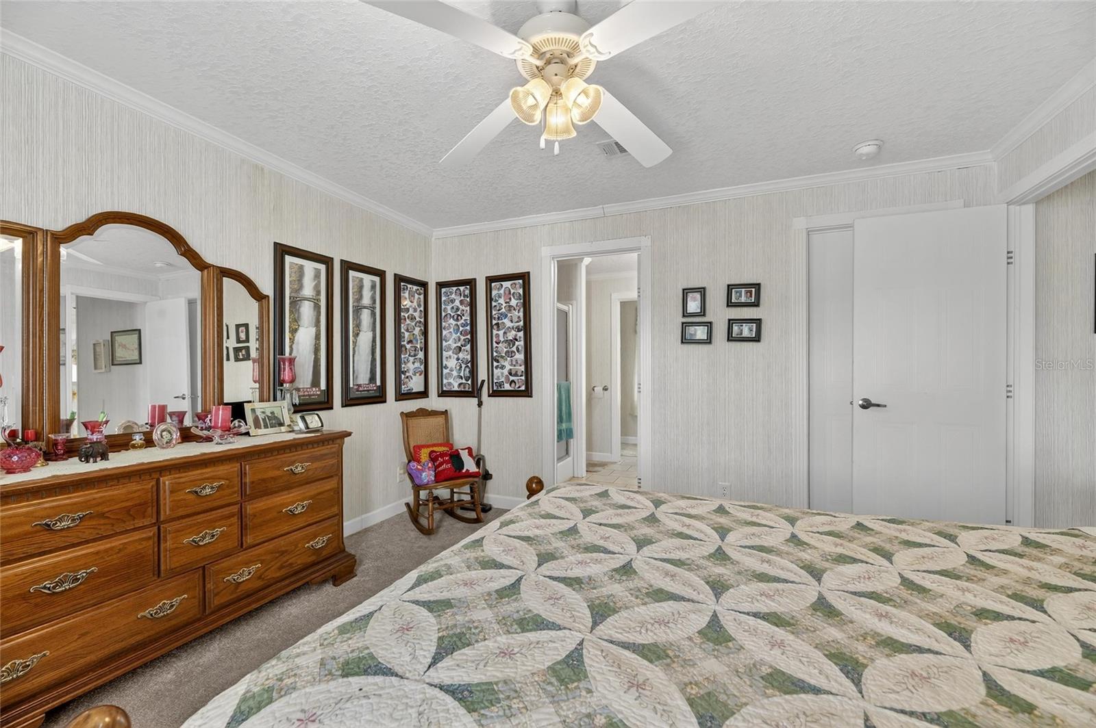 Image 17 of 91 For 6250 Green Pond Road