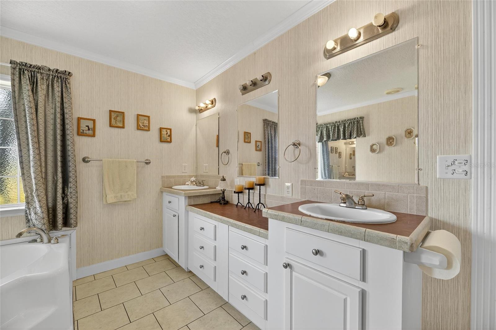 Image 31 of 91 For 6250 Green Pond Road