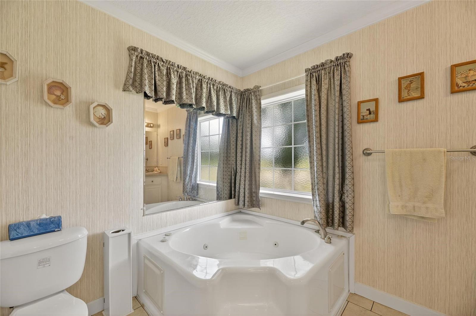 Image 33 of 91 For 6250 Green Pond Road