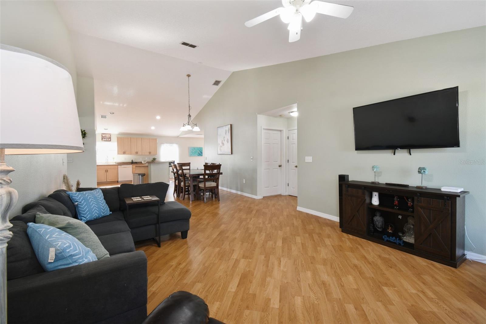 Image 11 of 31 For 5840 Mariposa Drive