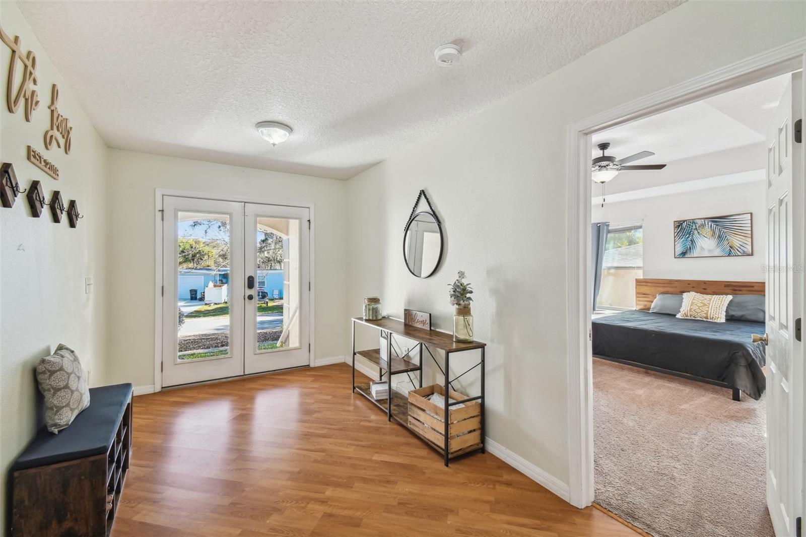 Image 4 of 31 For 5840 Mariposa Drive