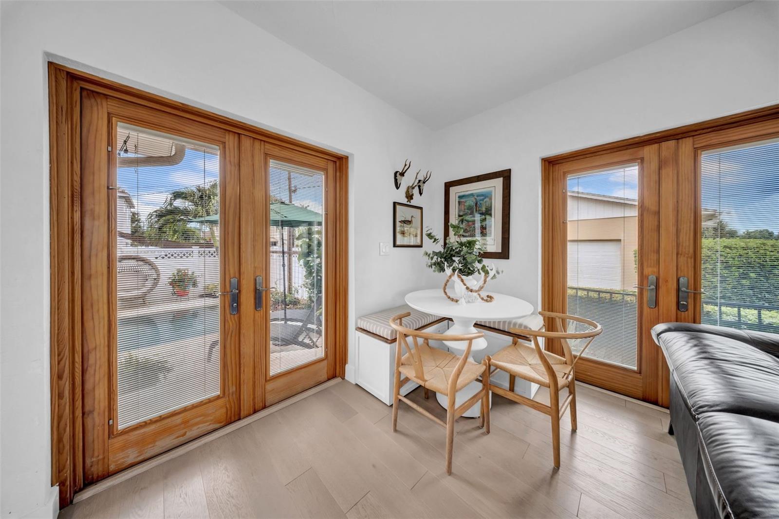Listing photo id 17 for 121 28th Avenue Ne