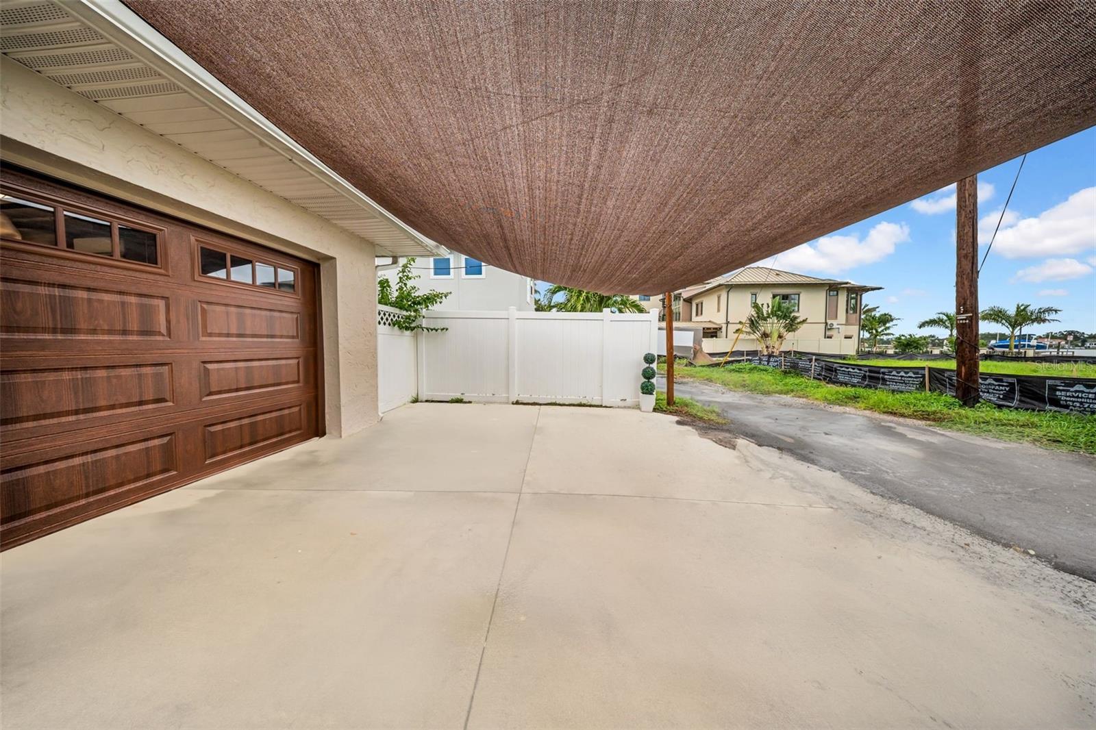 Listing photo id 41 for 121 28th Avenue Ne