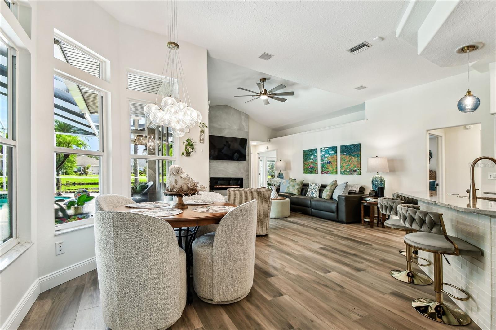 Listing photo id 18 for 10310 Millport Drive