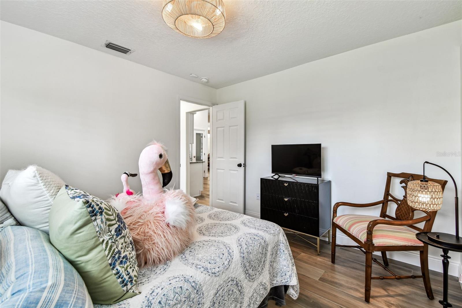 Listing photo id 22 for 10310 Millport Drive