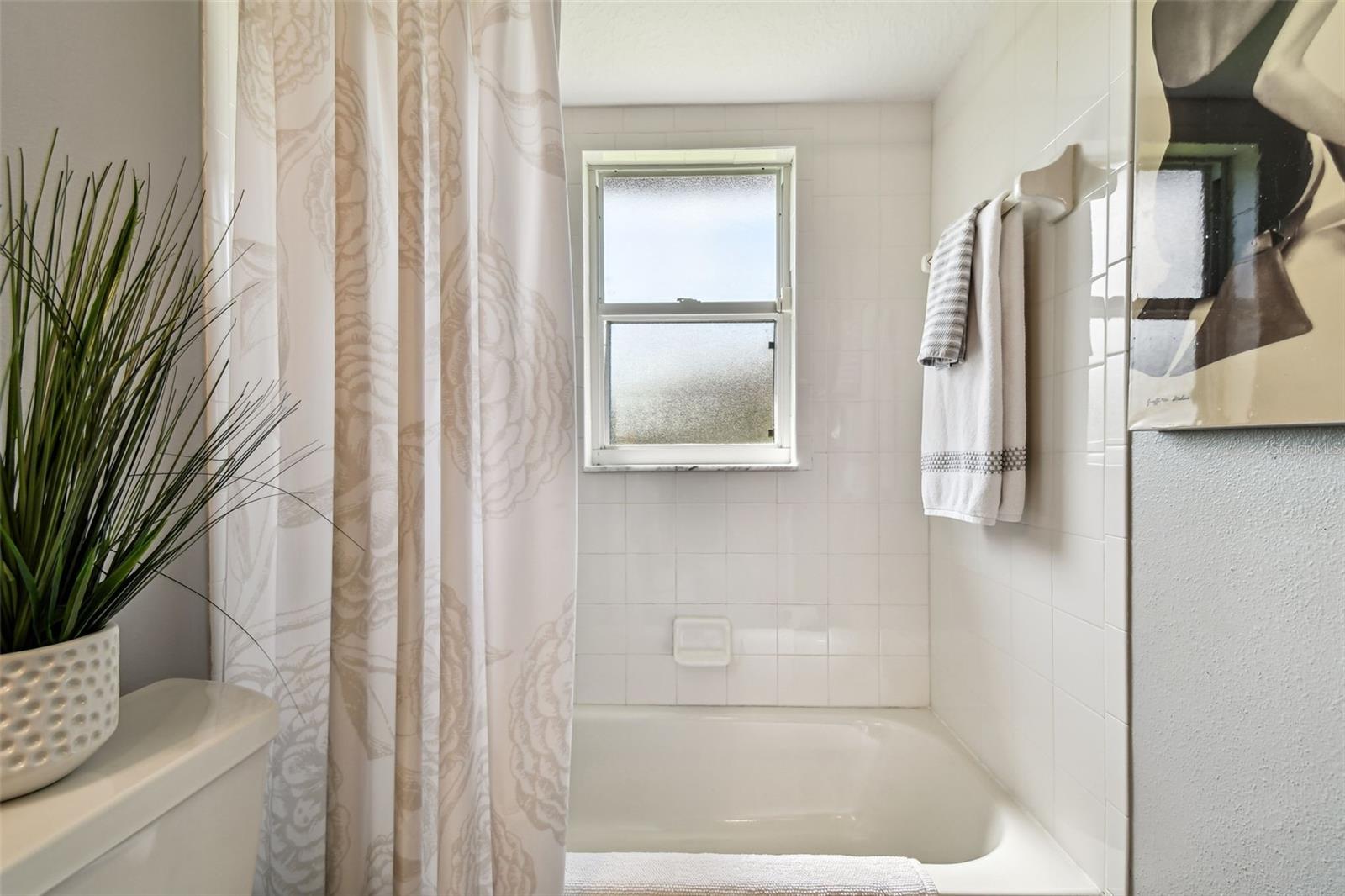 Listing photo id 24 for 10310 Millport Drive