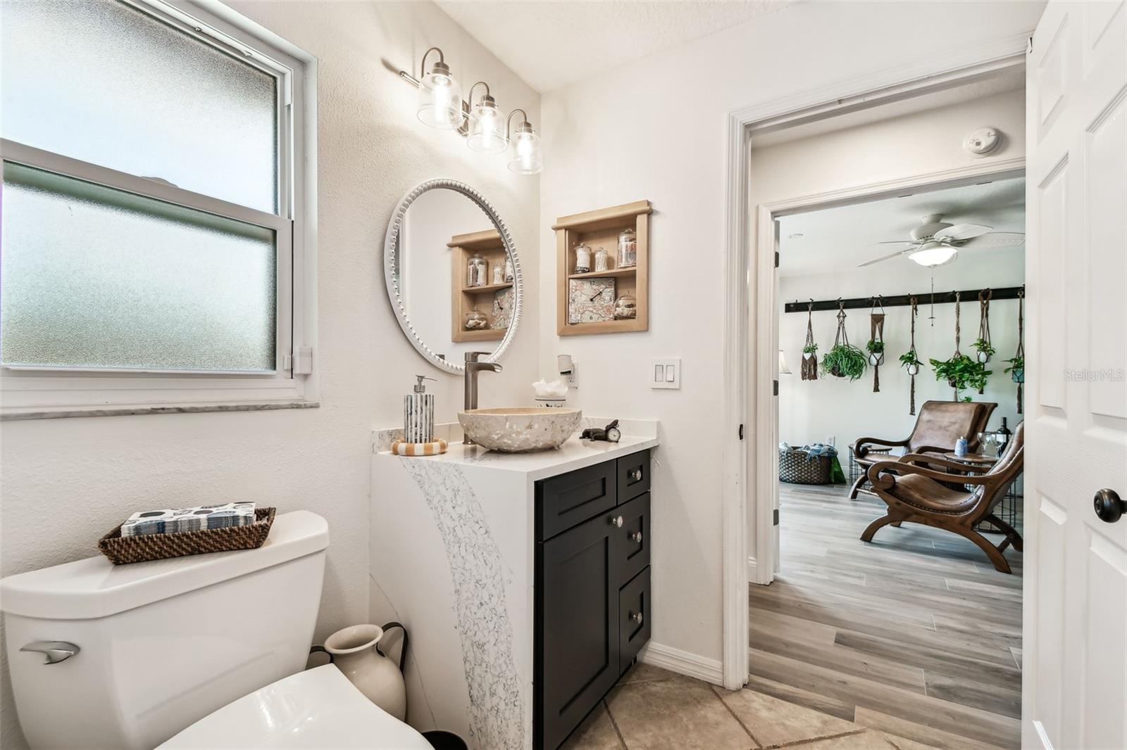 Listing photo id 32 for 10310 Millport Drive