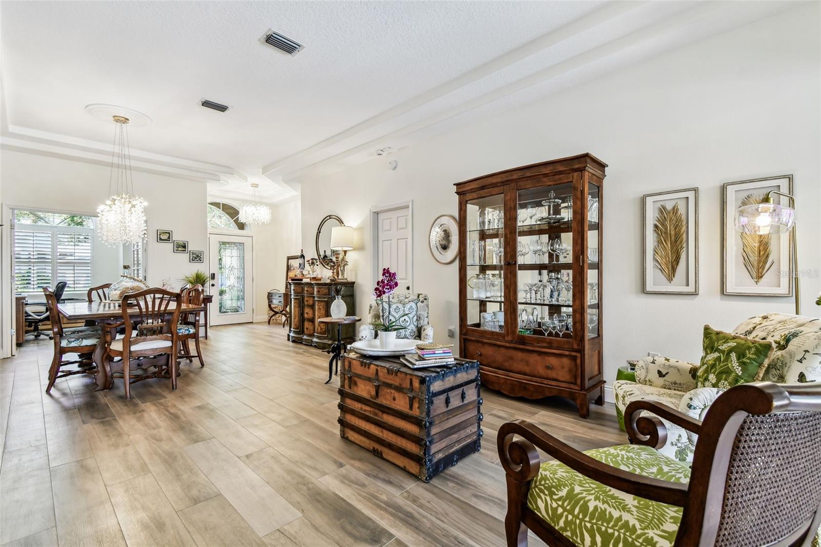 Listing photo id 33 for 10310 Millport Drive