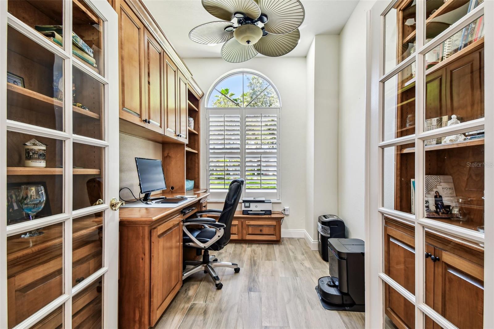 Listing photo id 40 for 10310 Millport Drive