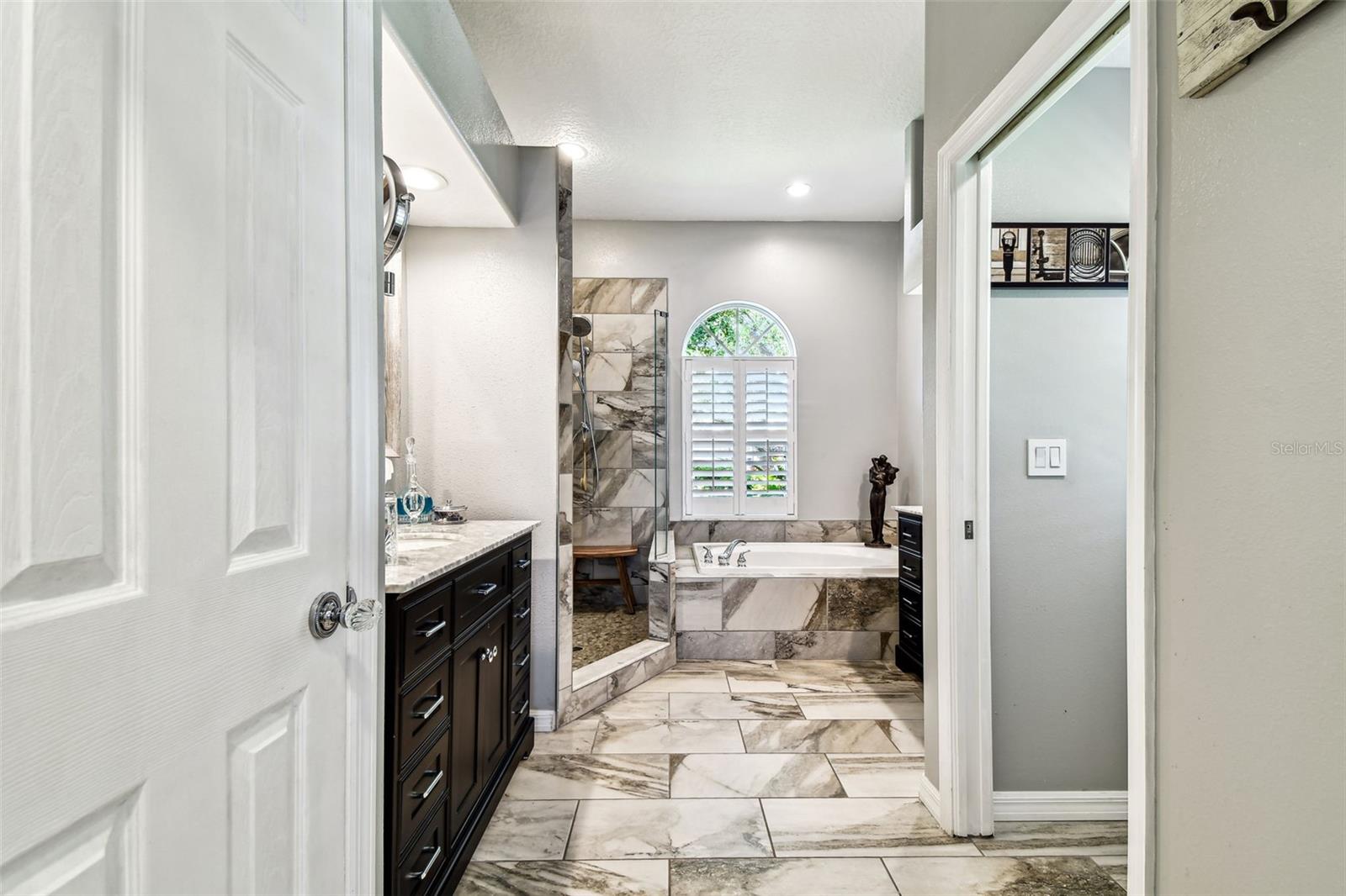 Listing photo id 45 for 10310 Millport Drive