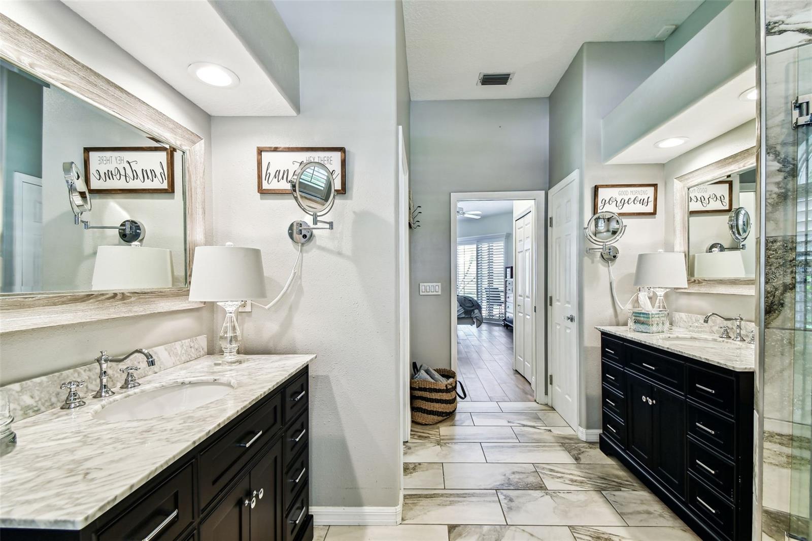 Listing photo id 50 for 10310 Millport Drive