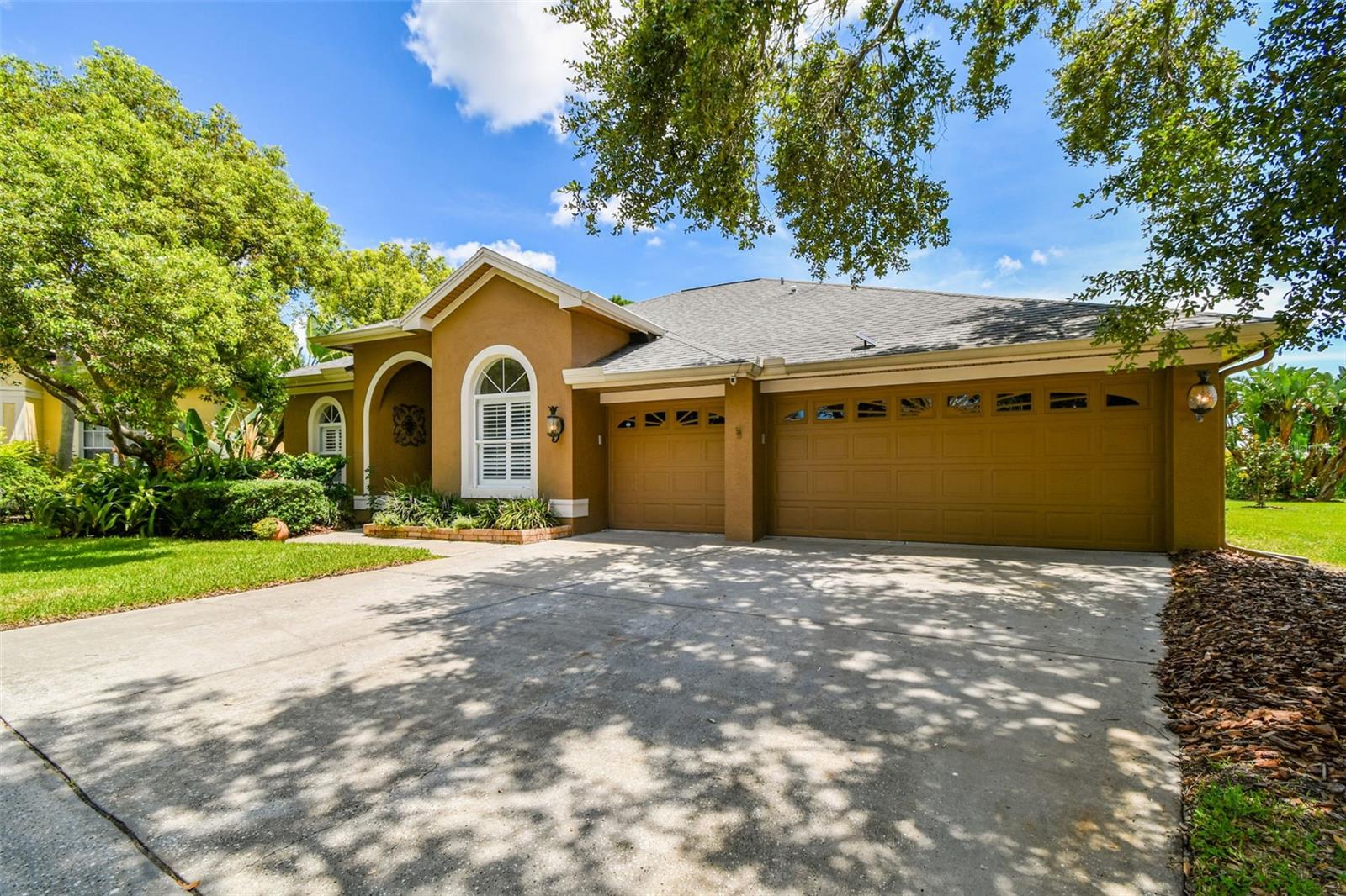 Listing photo id 4 for 10310 Millport Drive