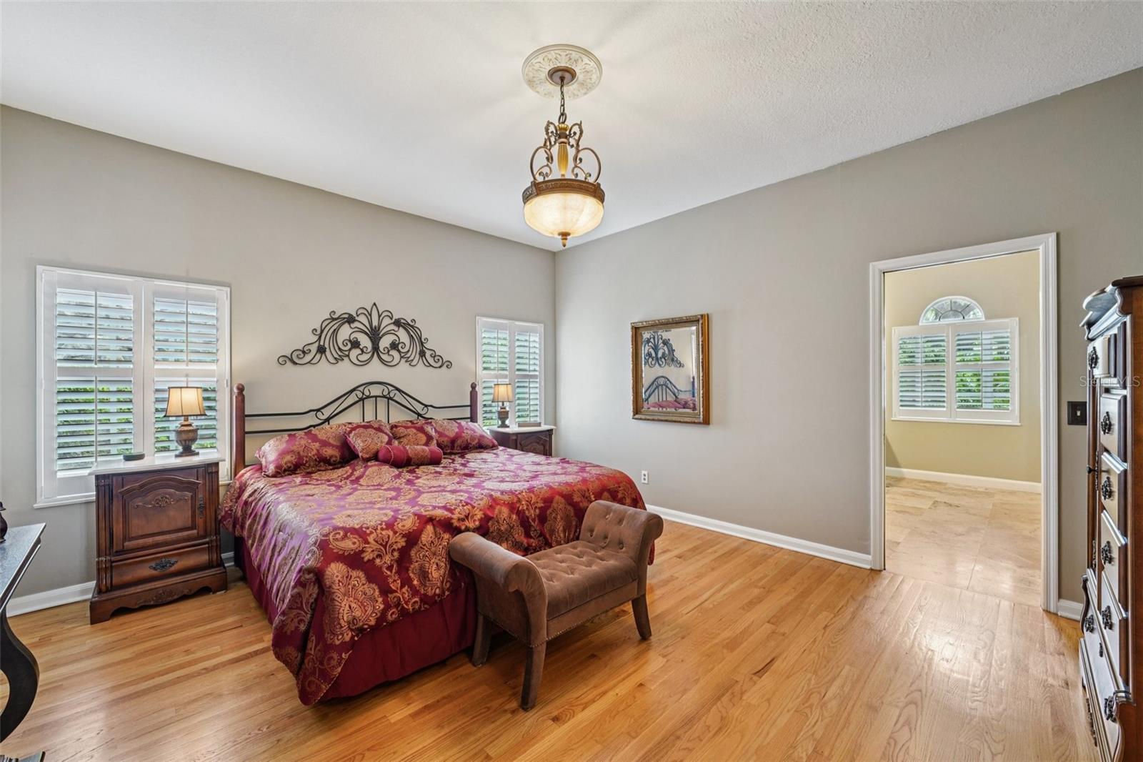 Listing photo id 19 for 4535 Beachway Drive