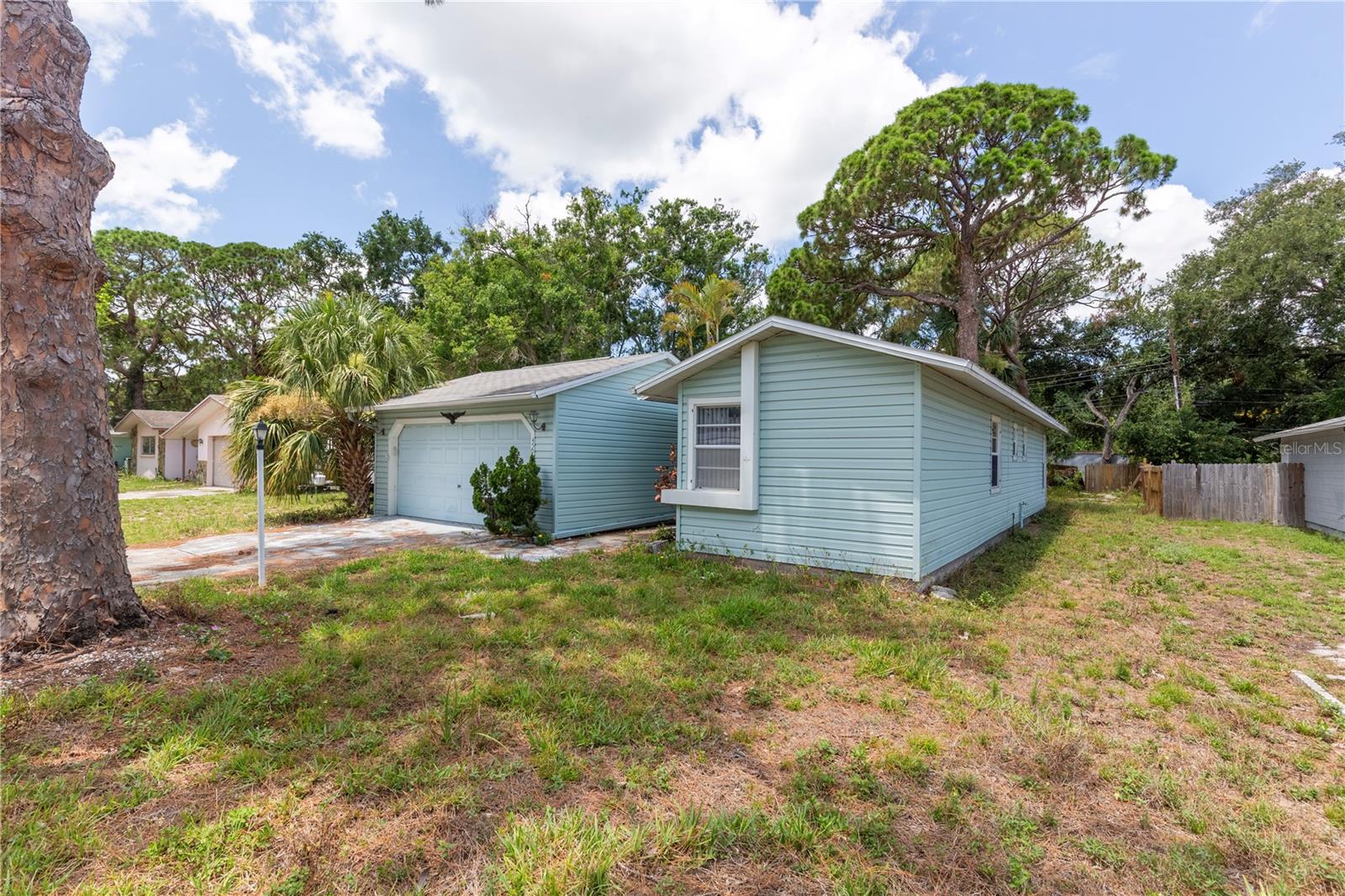 Image 3 of 32 For 4506 79th Way N