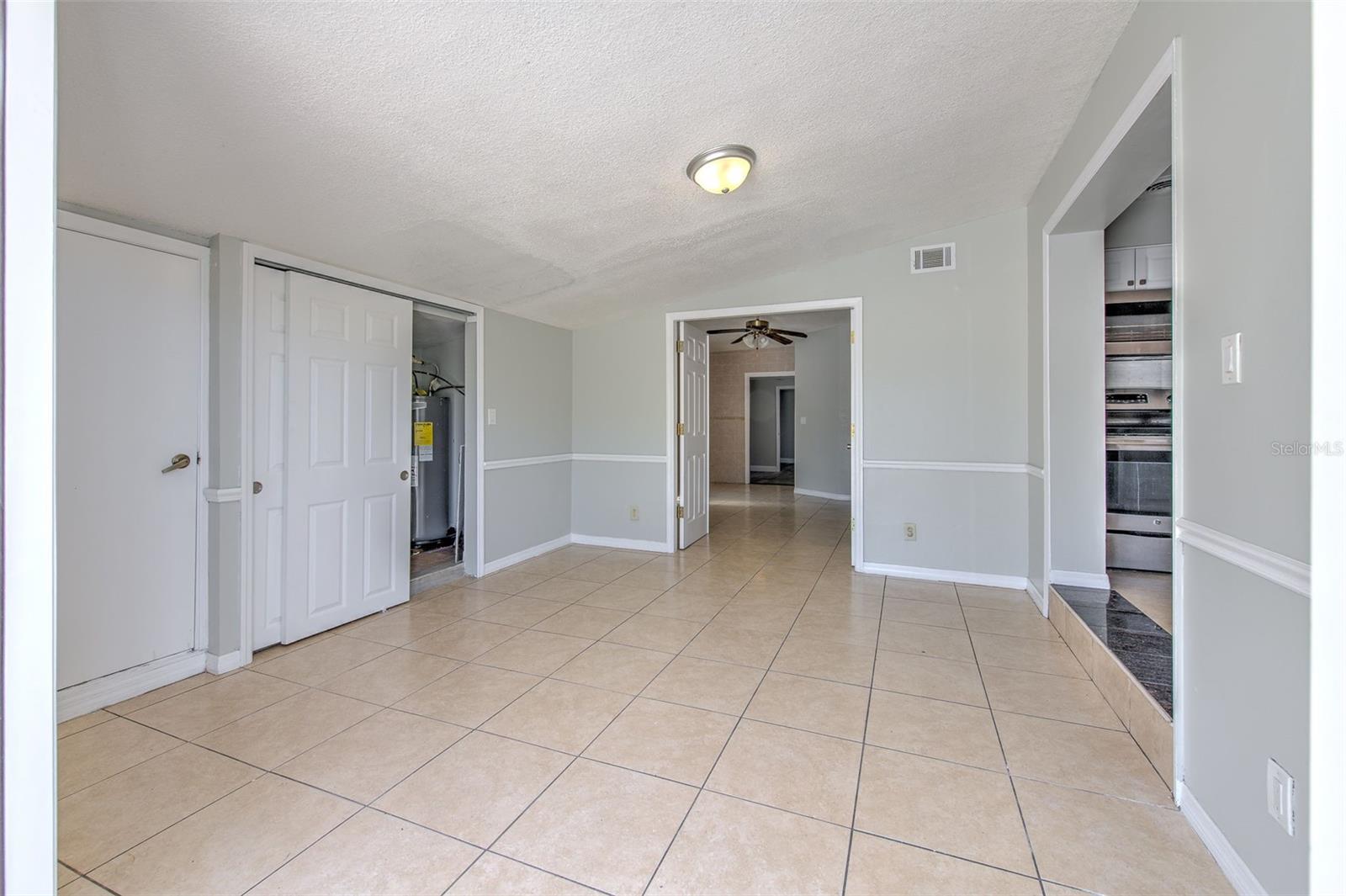 Image 13 of 33 For 10928 15th Street