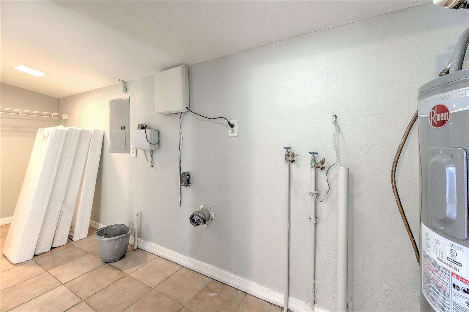 Image 16 of 33 For 10928 15th Street
