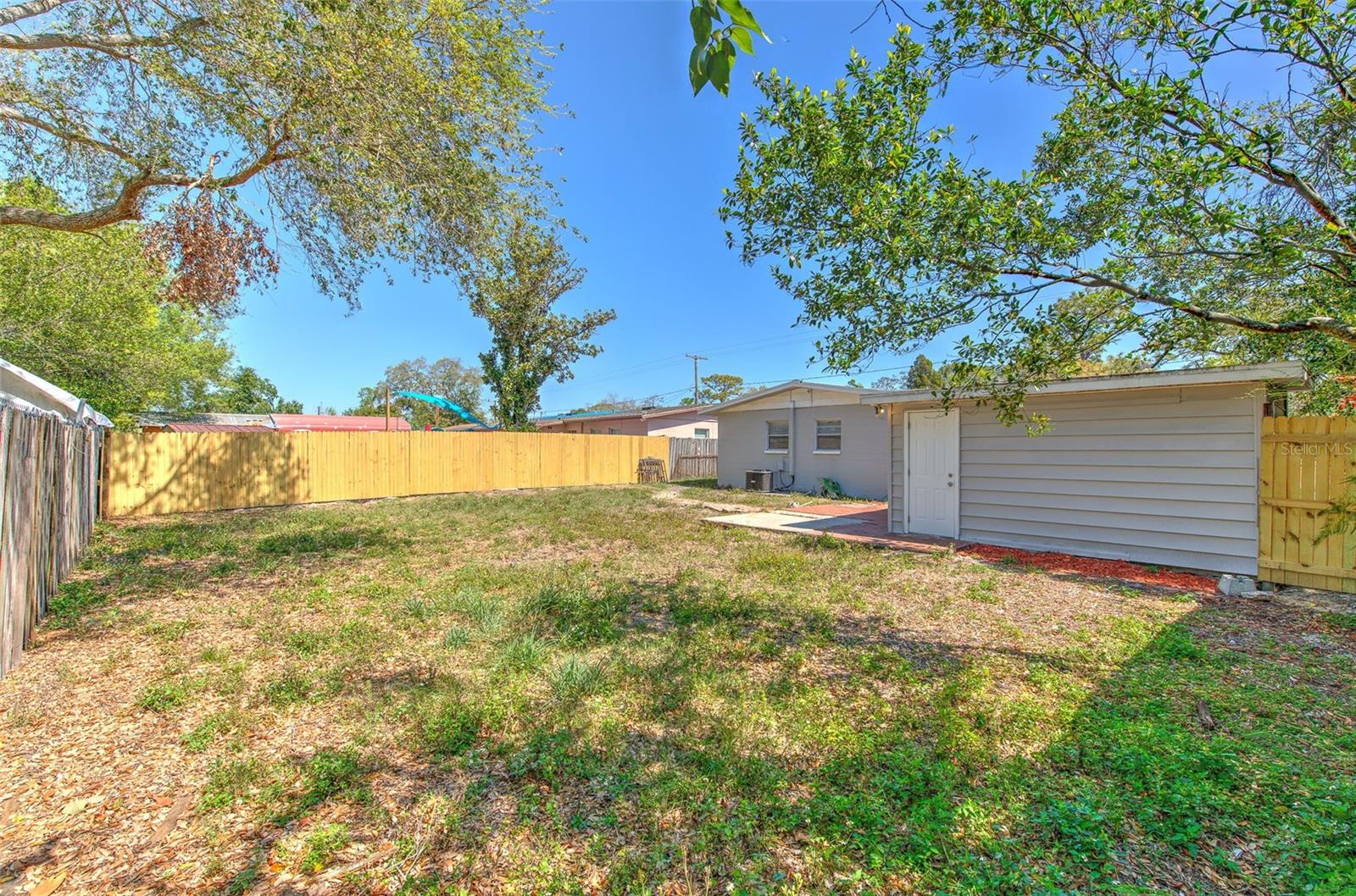 Image 26 of 33 For 10928 15th Street