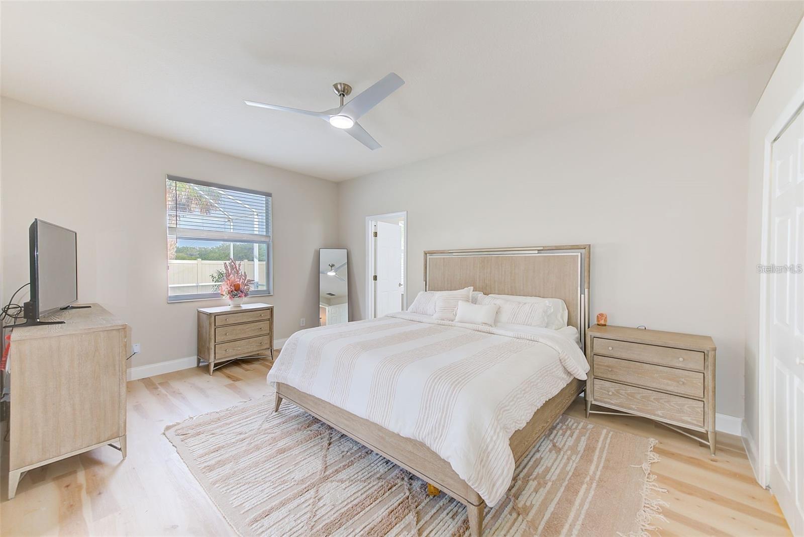 Image 11 of 35 For 4219 70th Street Cir E