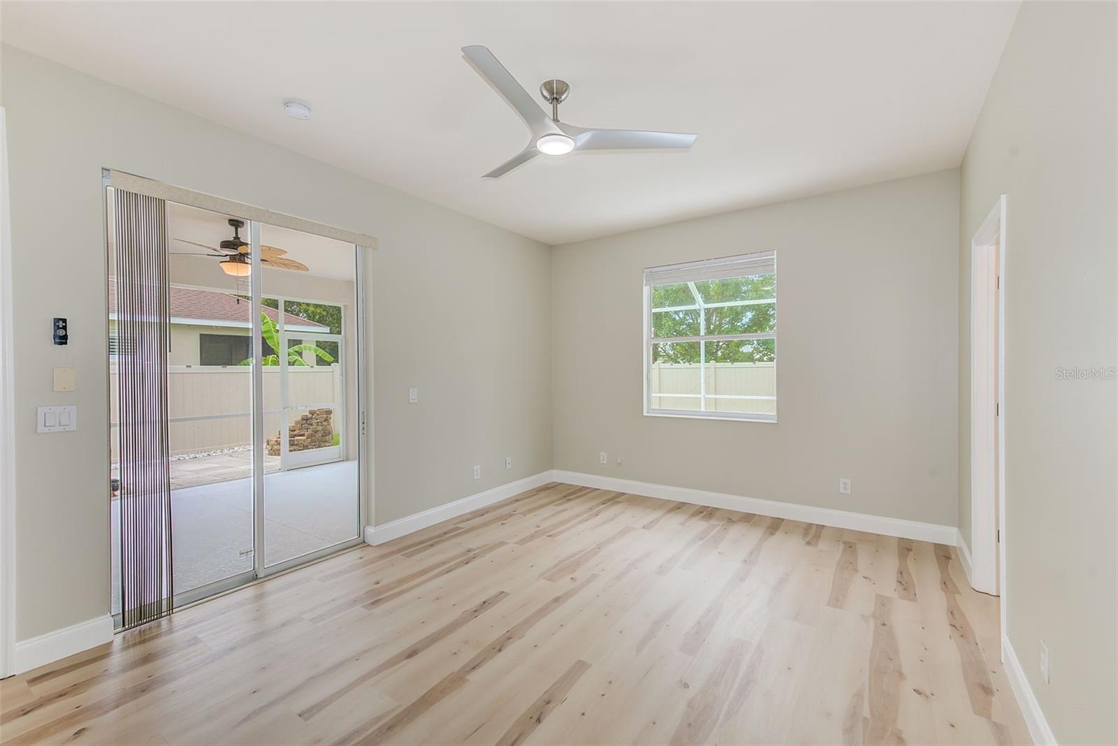 Image 12 of 35 For 4219 70th Street Cir E