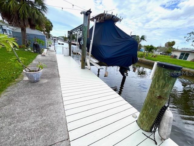 Listing photo id 43 for 5439 Bluepoint Drive