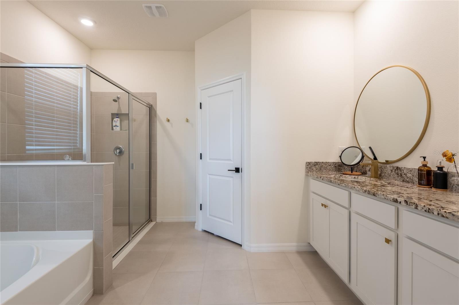 Image 16 of 33 For 13372 Waterleaf Garden Circle