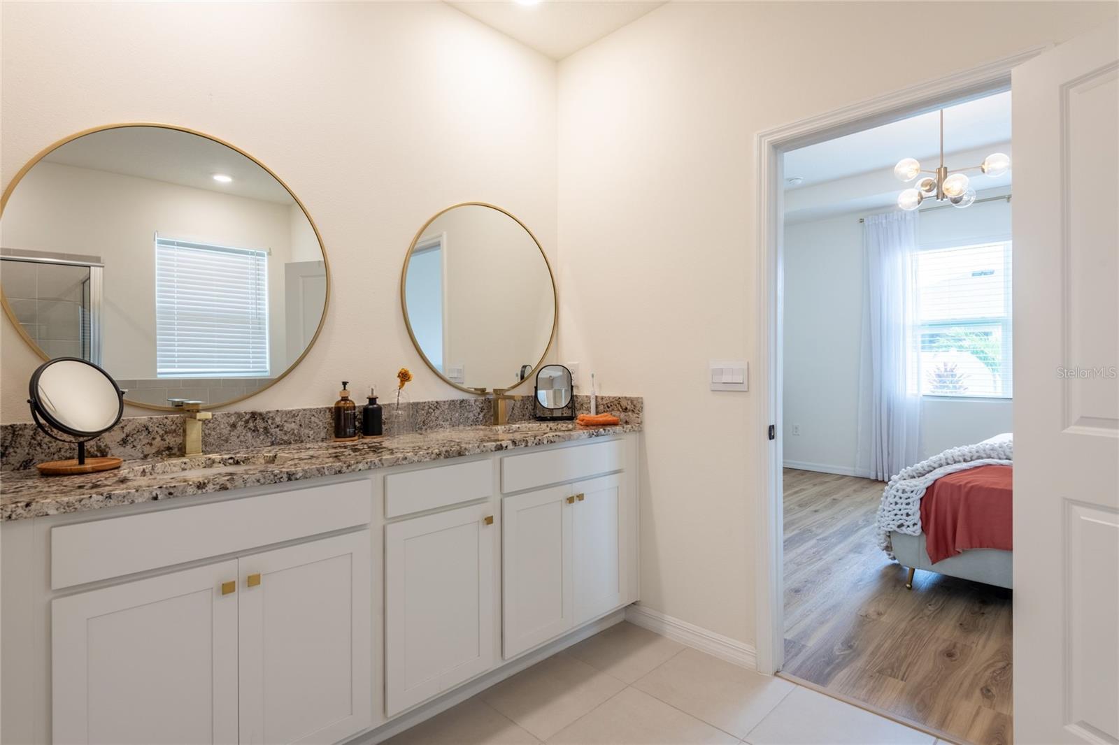 Image 17 of 33 For 13372 Waterleaf Garden Circle