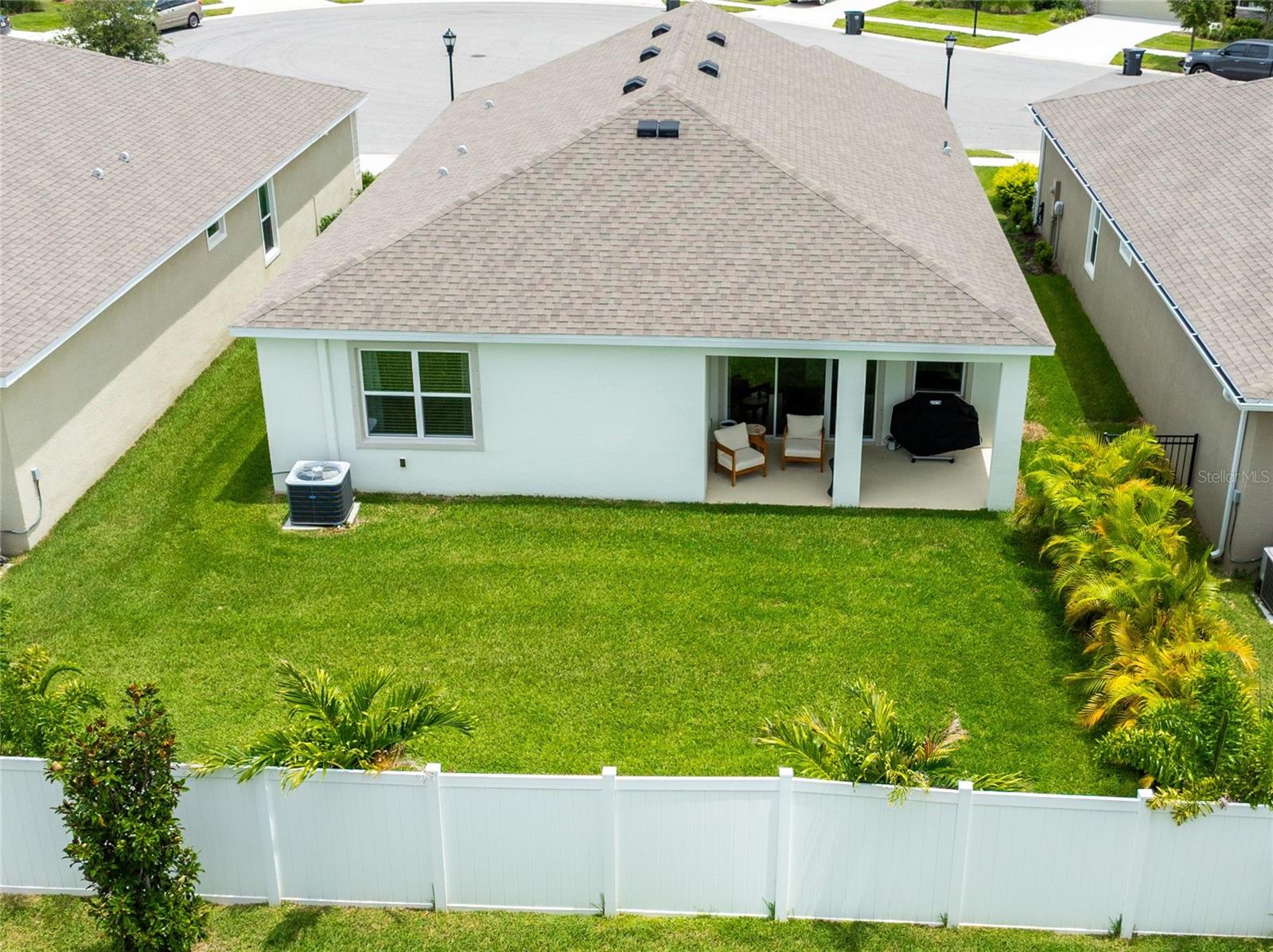 Image 4 of 33 For 13372 Waterleaf Garden Circle