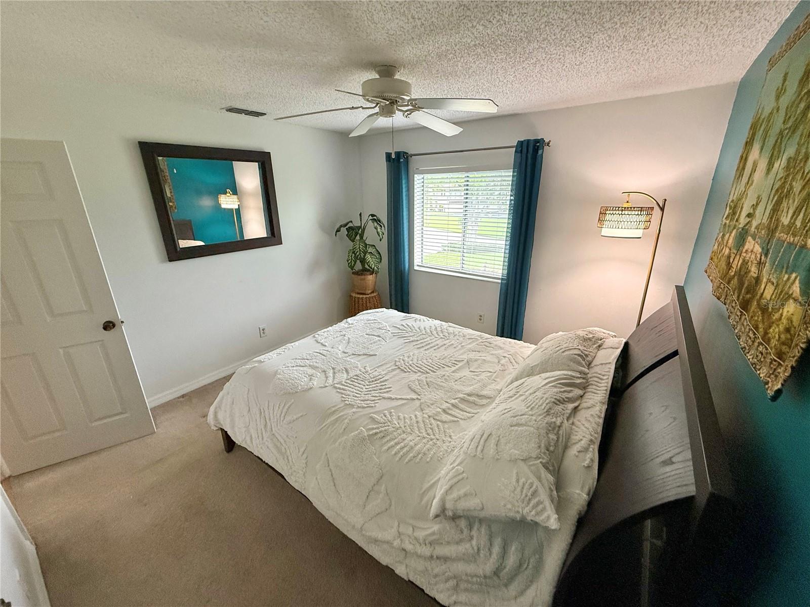 Listing photo id 20 for 3001 Bough Avenue D