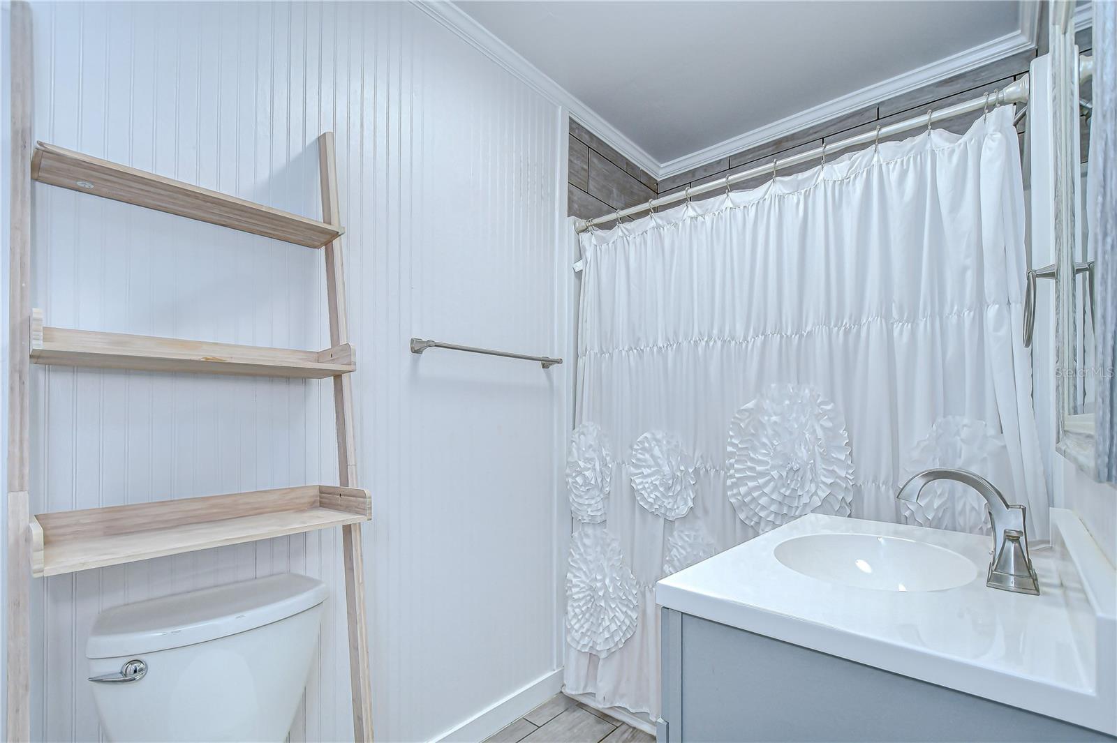 Image 15 of 30 For 12925 Rome Avenue