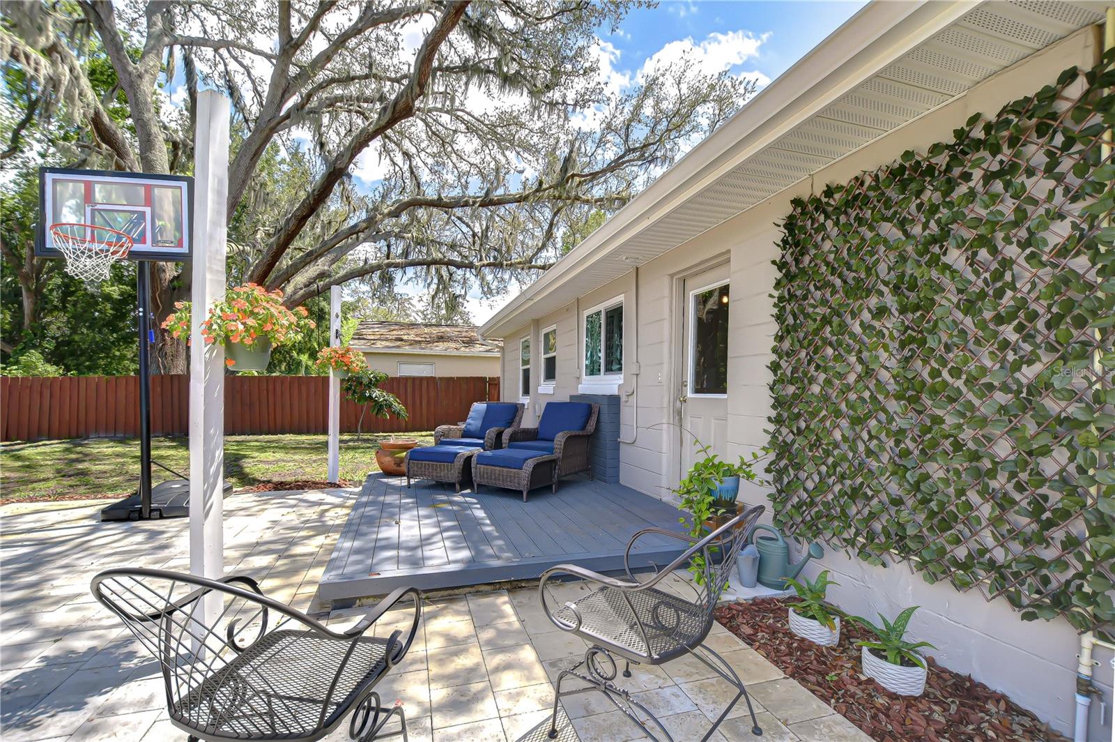 Image 20 of 30 For 12925 Rome Avenue