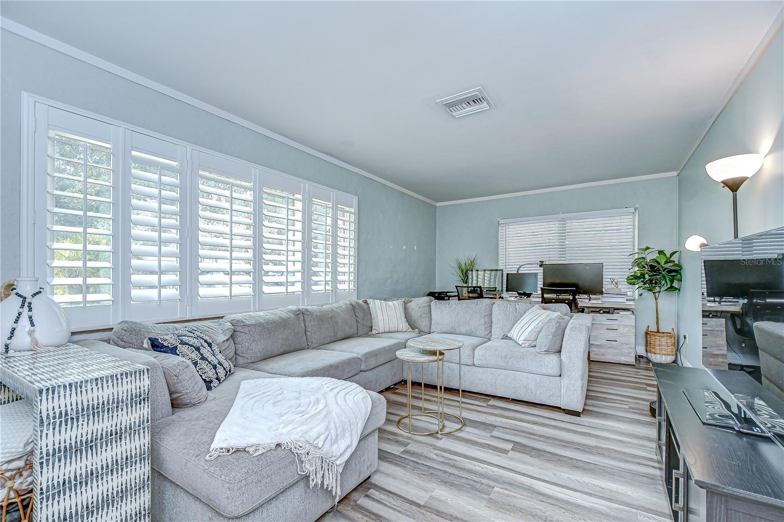 Image 3 of 30 For 12925 Rome Avenue