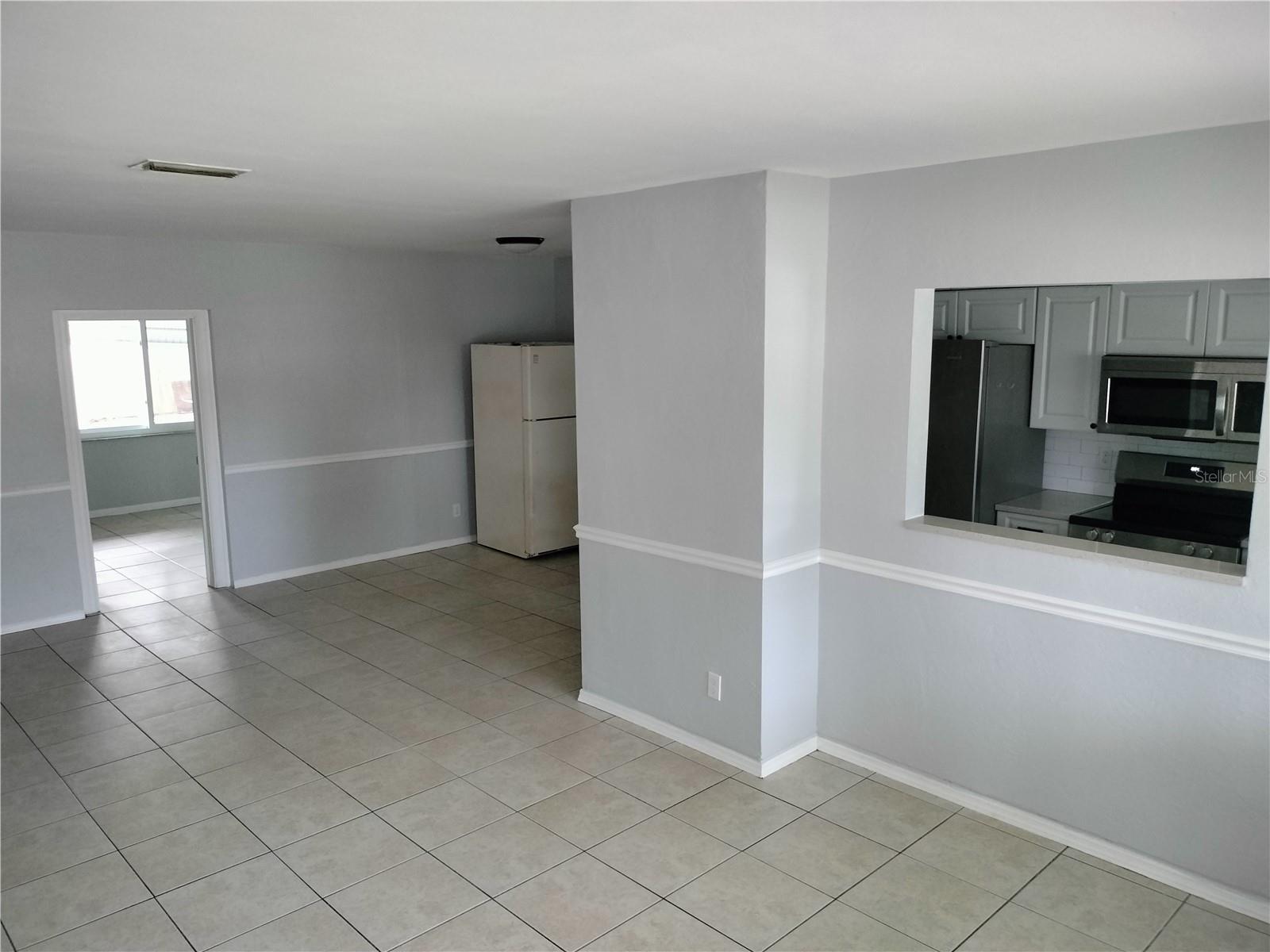 Image 3 of 30 For 11474 76th Avenue