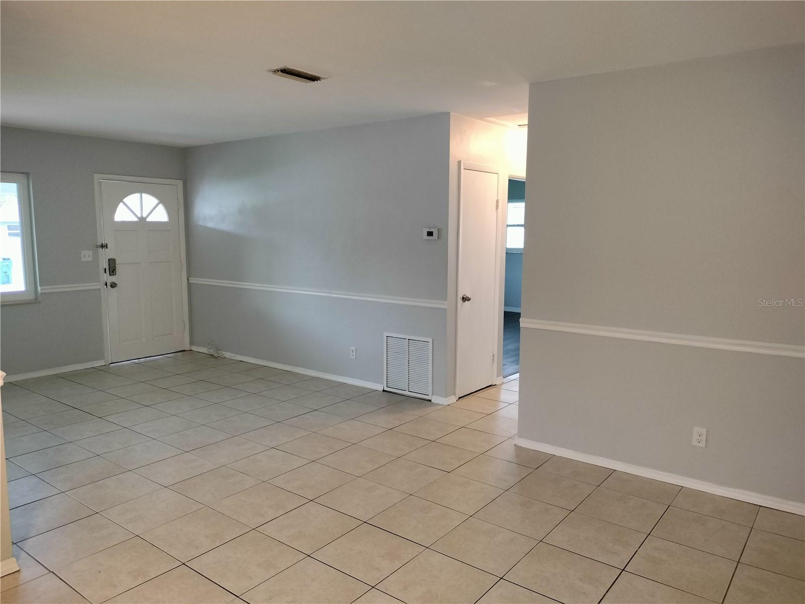 Image 4 of 30 For 11474 76th Avenue