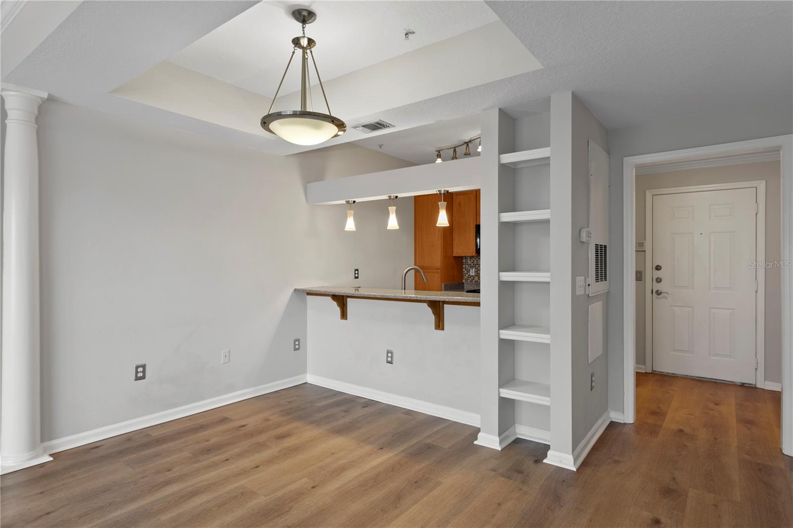 Image 12 of 28 For 800 Dakota Avenue 315