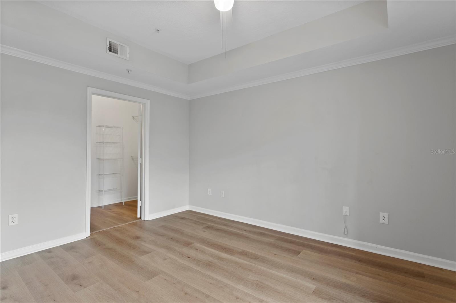 Image 20 of 28 For 800 Dakota Avenue 315