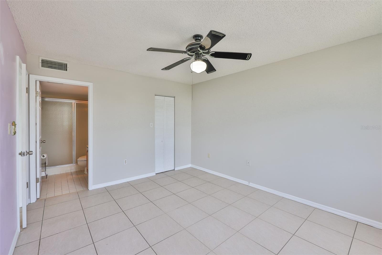 Image 21 of 50 For 2424 Tampa Bay Boulevard L301