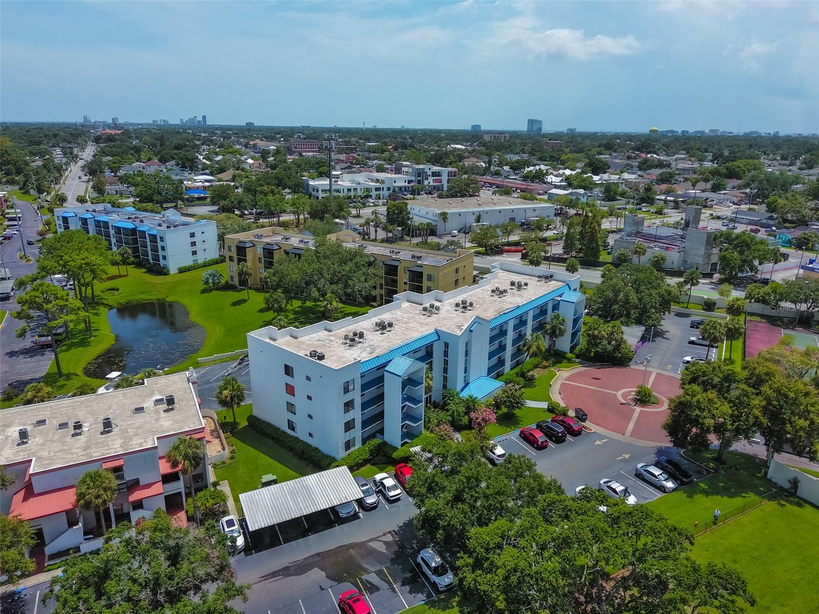 Image 29 of 50 For 2424 Tampa Bay Boulevard L301