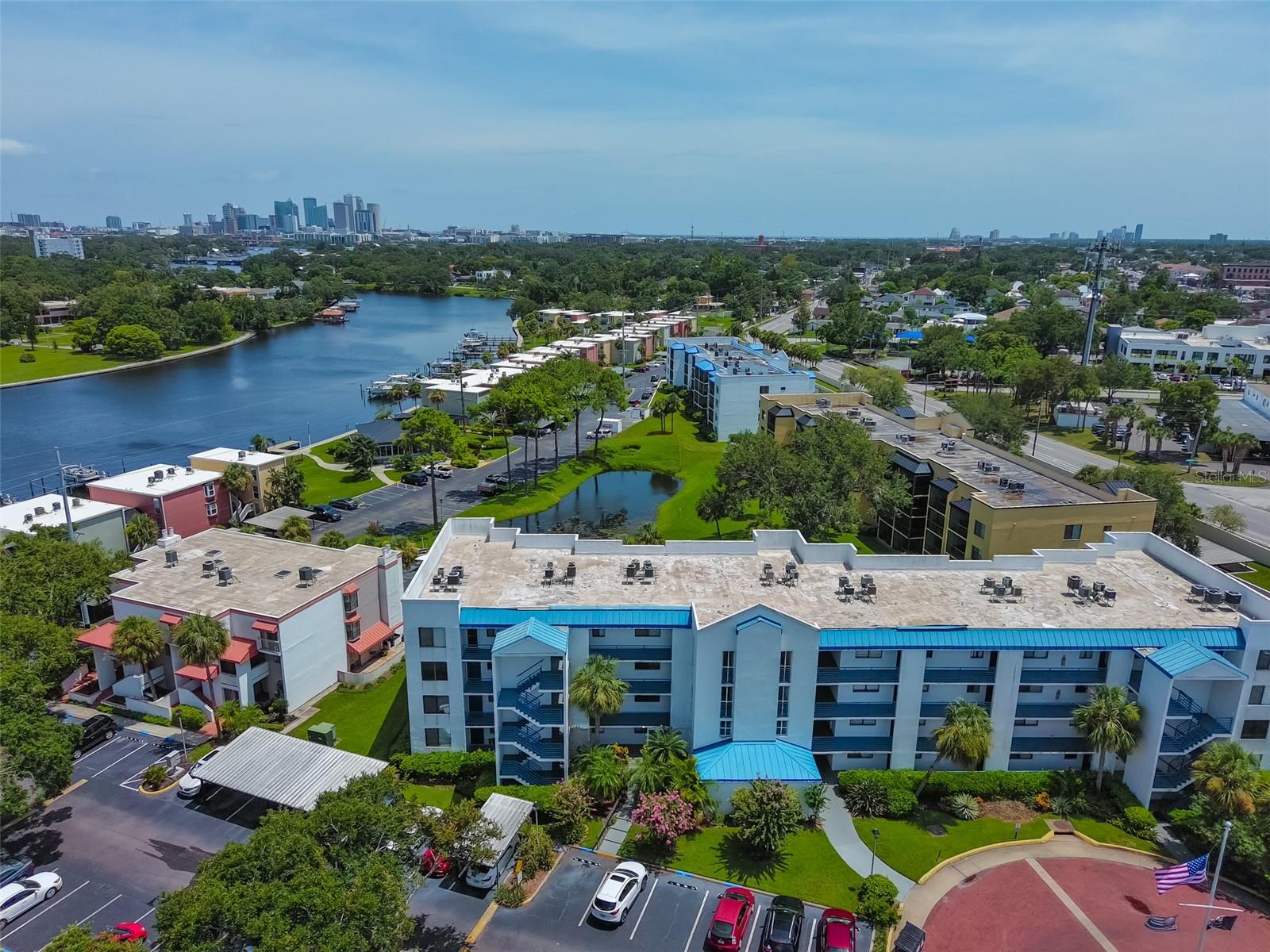 Image 48 of 50 For 2424 Tampa Bay Boulevard L301