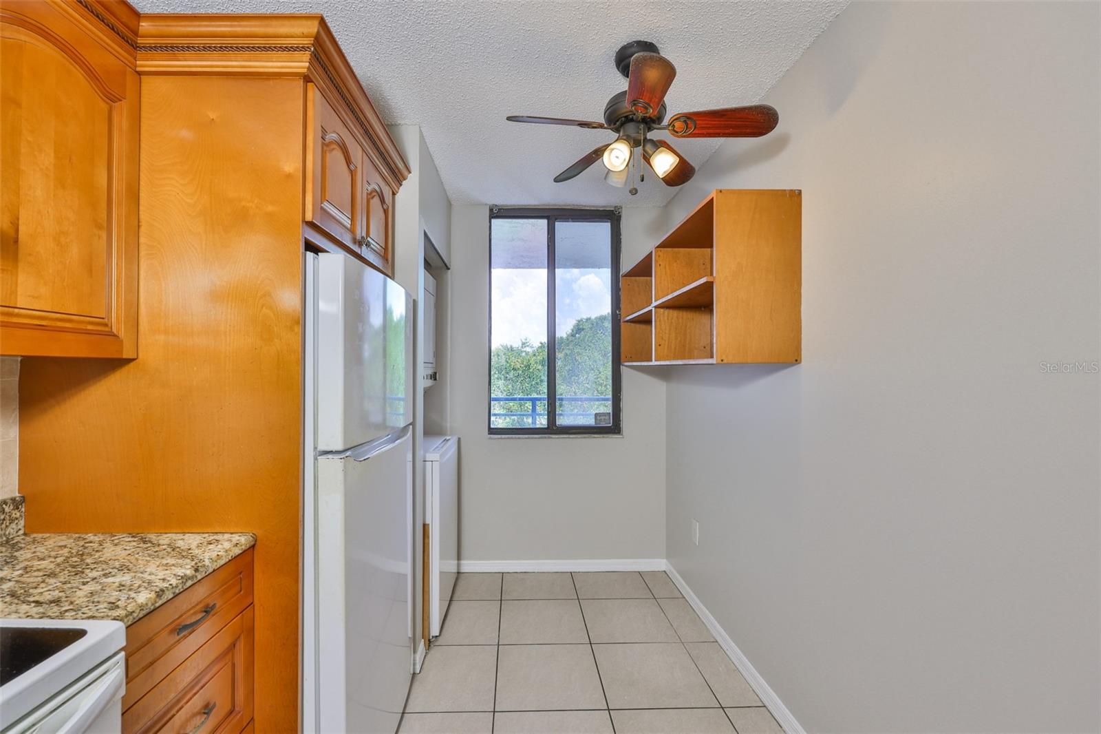 Image 7 of 50 For 2424 Tampa Bay Boulevard L301