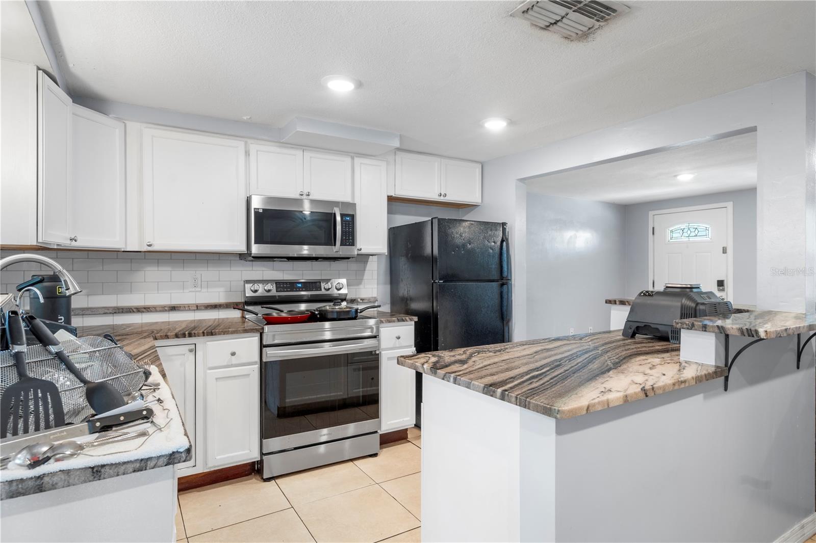 Image 11 of 42 For 4624 Belfast Drive