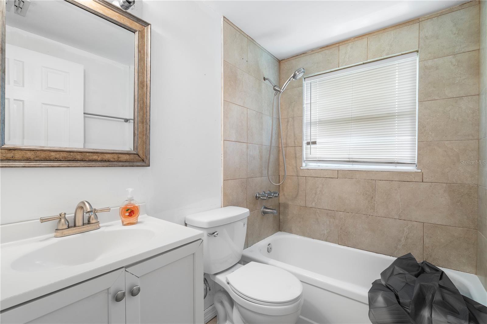 Image 24 of 42 For 4624 Belfast Drive