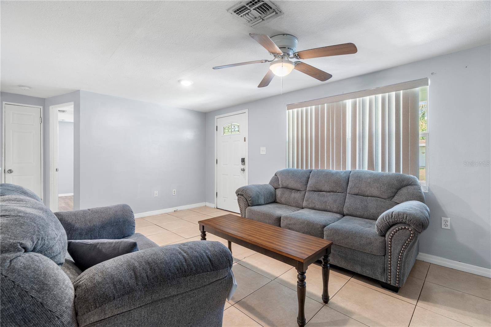 Image 7 of 42 For 4624 Belfast Drive