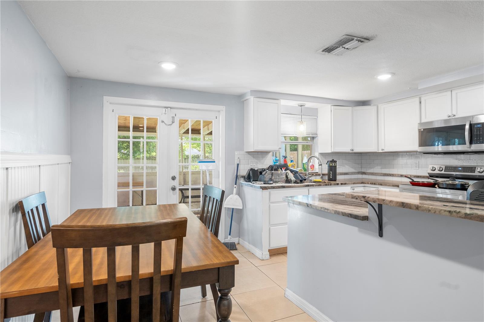 Image 9 of 42 For 4624 Belfast Drive
